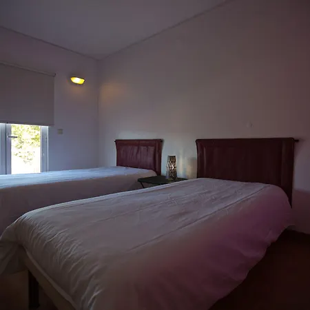 Hi Ofir - De Juventude بيت شباب إسبونسيندي