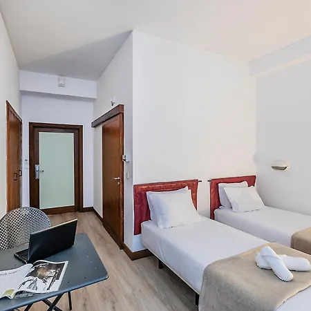 Hi Ofir - De Juventude Hostel *