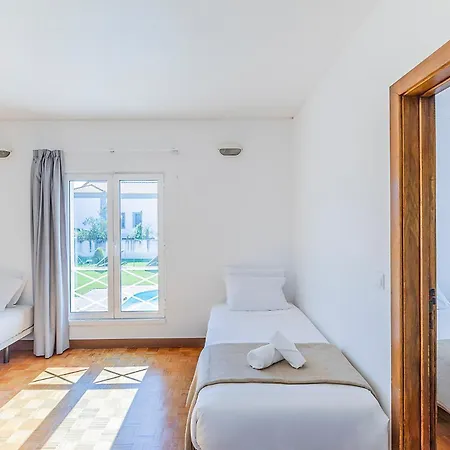 Hi Ofir - De Juventude Hostel
